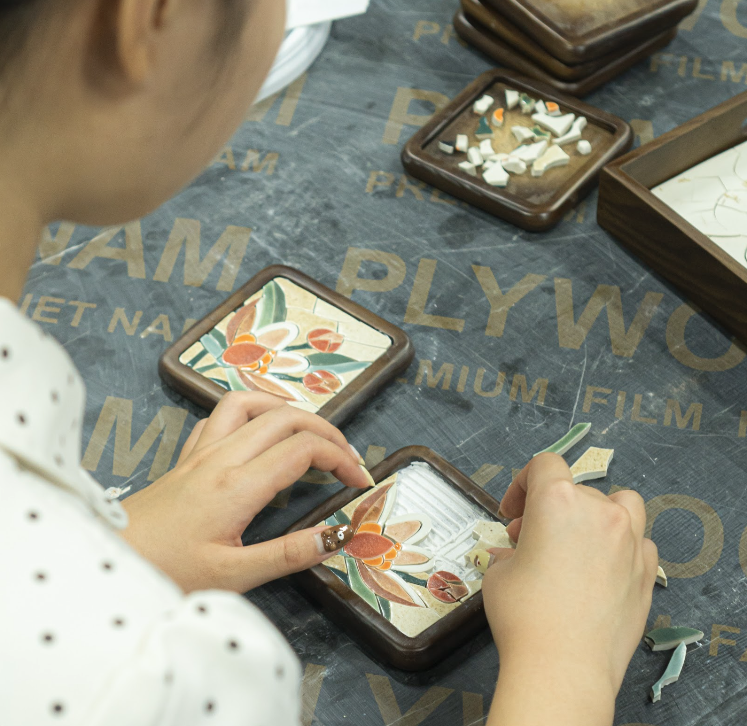 Cutting ceramic tiles for a mosaic