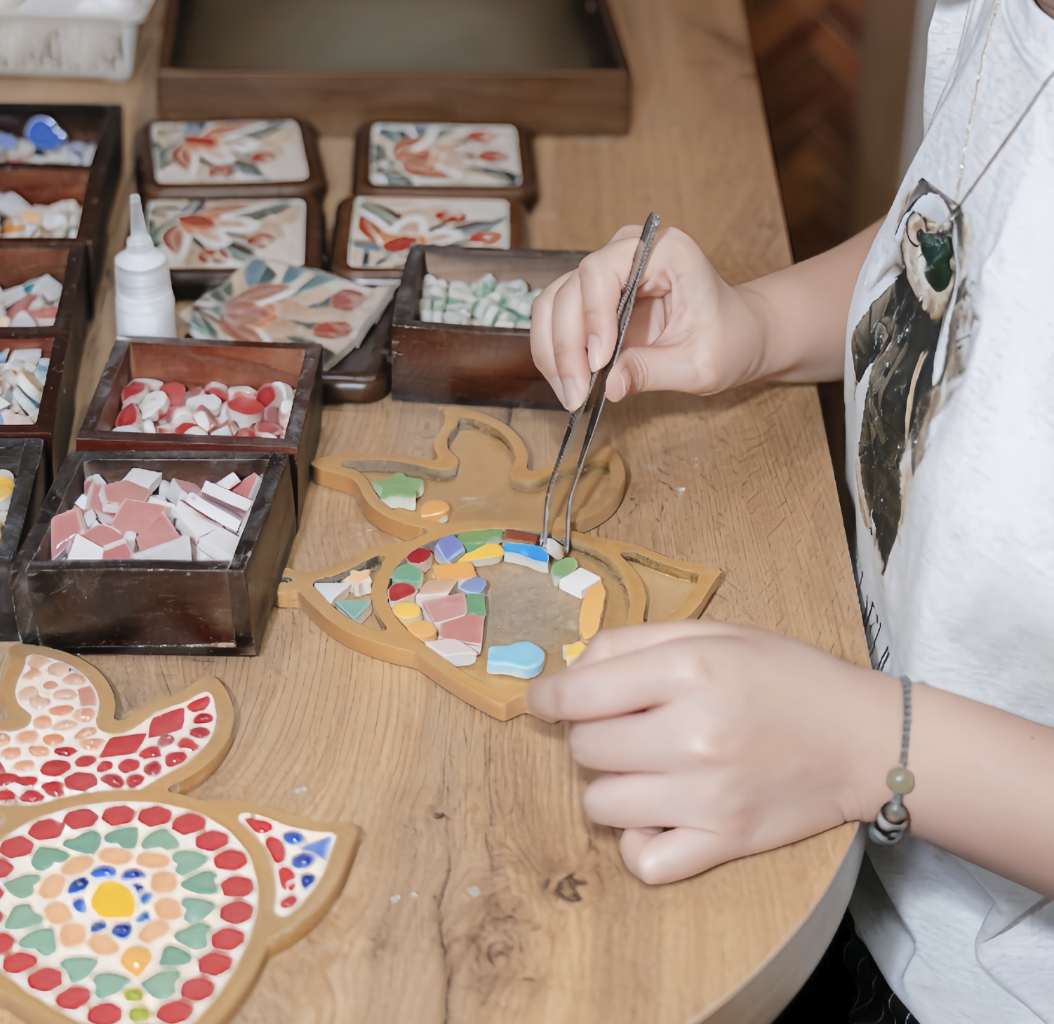Finished ceramic mosaic pieces